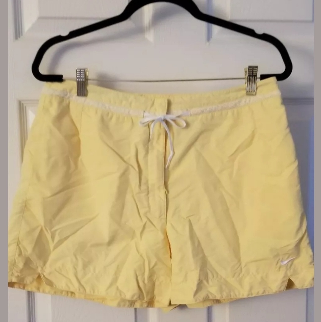 Nike Womens Short